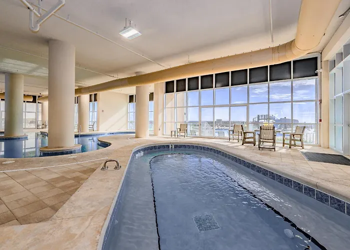 Phoenix Gulf Towers 1105